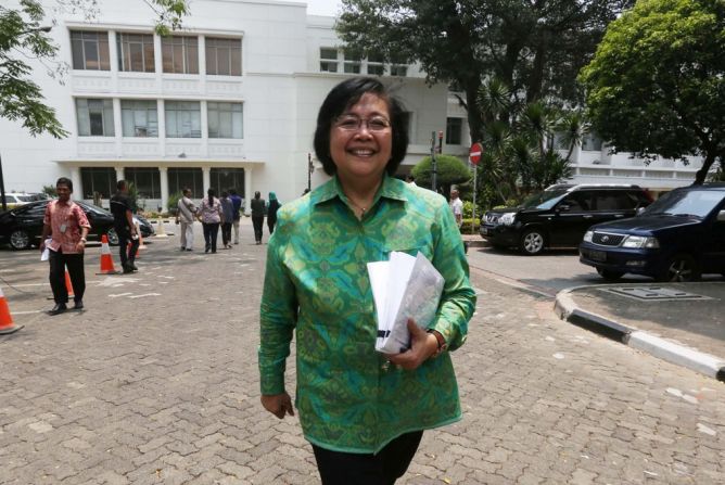 Menteri Siti Tinjau Pabrik Pengolahan Limbah Beracun di Cileungsi